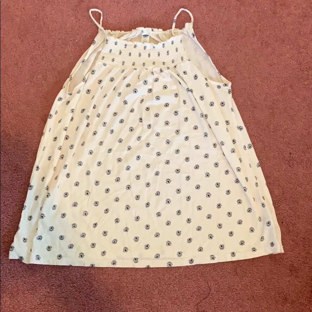 Old navy tank top size M